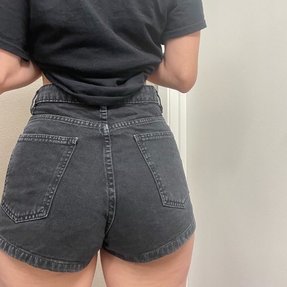 XS black shorts - Picture 4 of 5